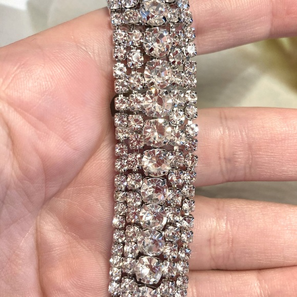 🌟 Rhinestone Crystal Bracelet Tassel - Picture 5 of 6